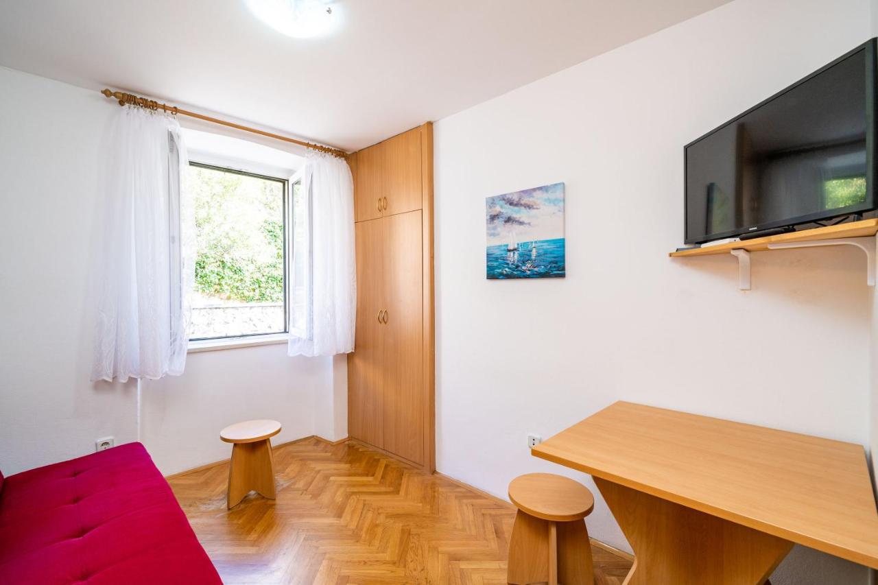 Central Apartment With Terrace Dubrovnik Buitenkant foto