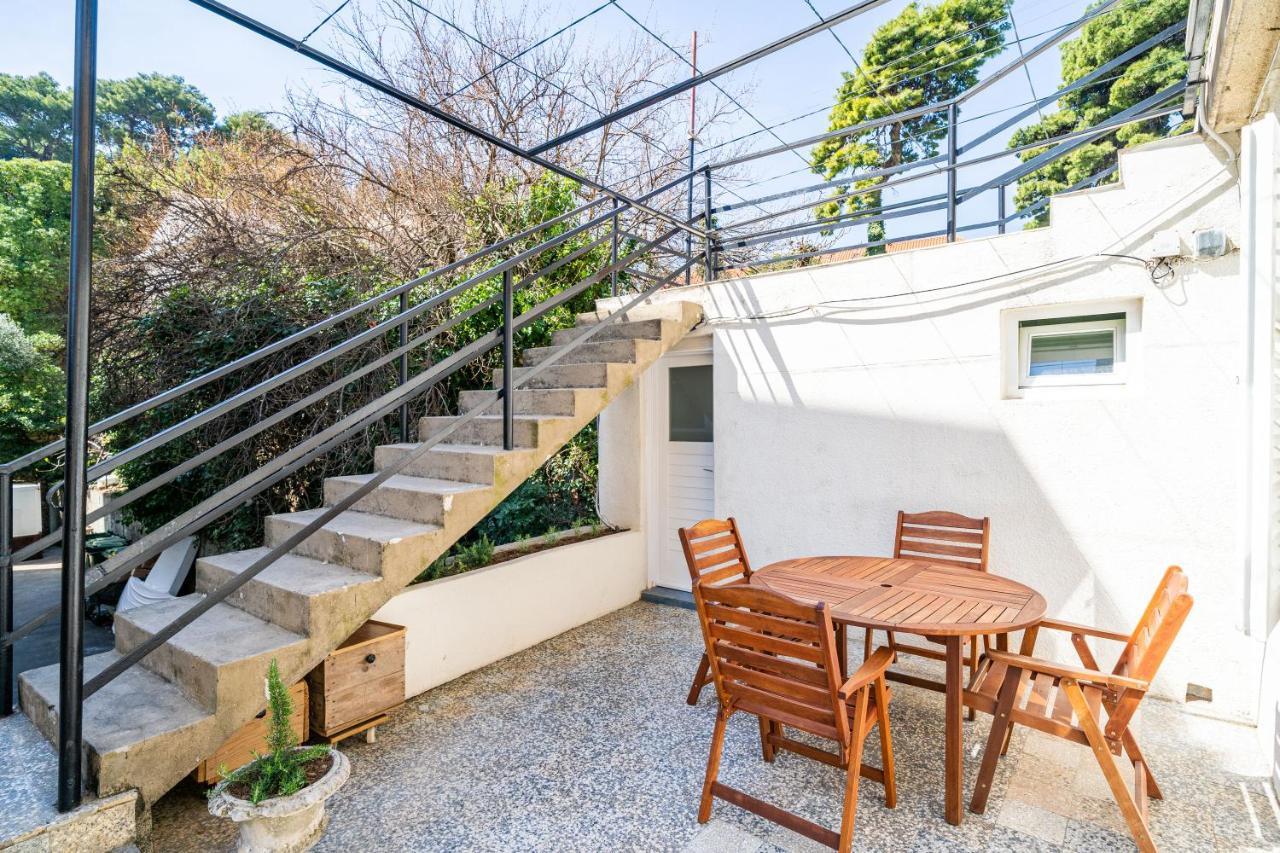 Central Apartment With Terrace Dubrovnik Buitenkant foto